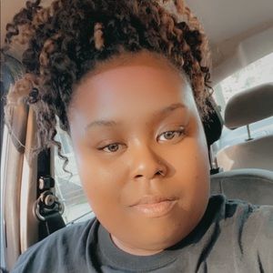 Meet your Posher, Anneka